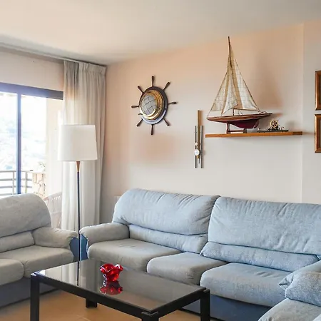 4 Bedroom Awesome In *
